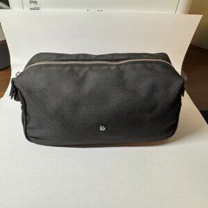 $200 Cole Haan Dopp Toiletry Kit Bag leather accents heavy duty nylon
